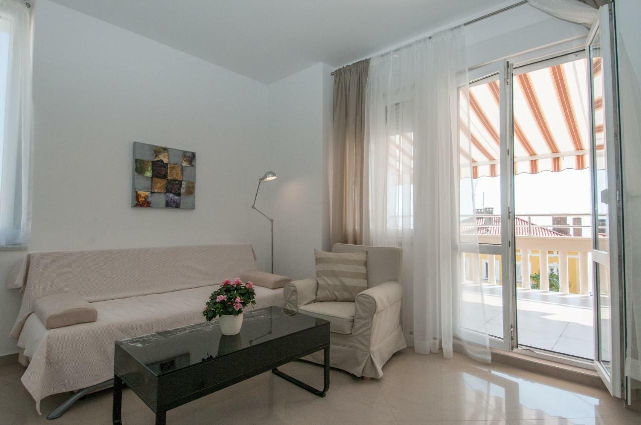 Iva, Opatija Centar Apartamento Exterior foto