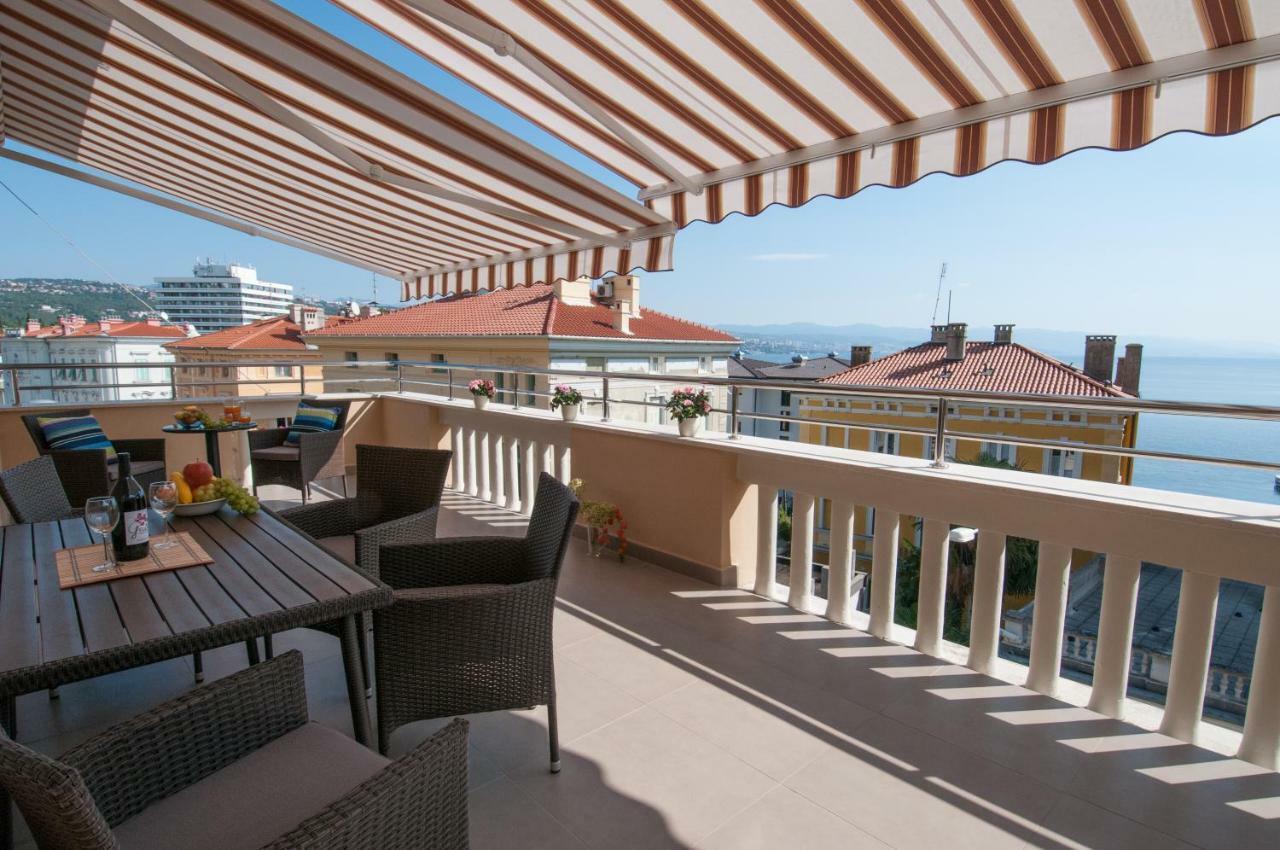 Iva, Opatija Centar Apartamento Exterior foto
